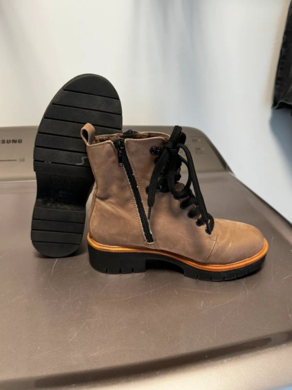 MIA Abbey Women's Tan Lace-Up Ankle Boots Size 6